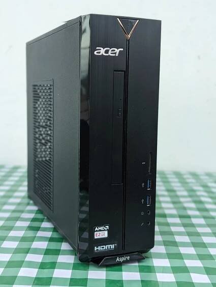 Počítač Acer Aspire X330