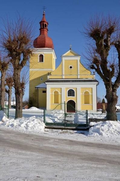Fotogaléria • Kostel sv. Štěpána (Kostol) • Mapy.com