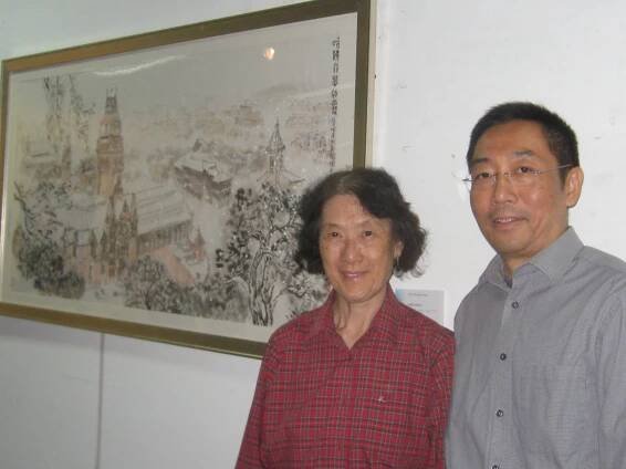 Chen Hao and Xu Fangfang with Chen’s ink brush painting, Harvard University Campus.