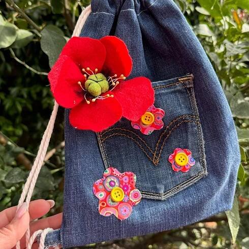 Creative tutorial: make your own denim backpack