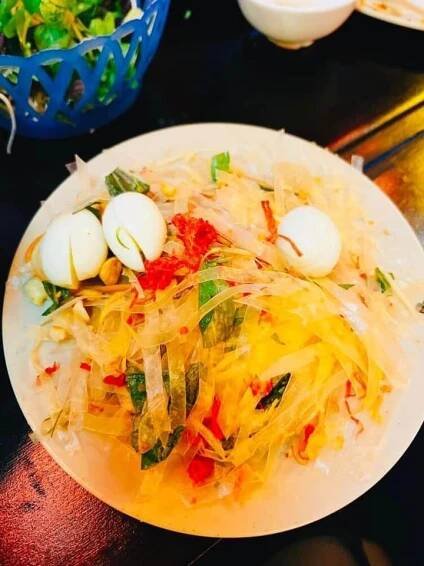 local food in hoa lu ancient capital