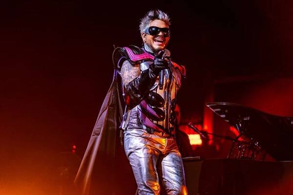 Queen + Adam Lambert: A Rhapsody in Chicago