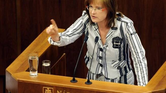 Slovenské poslankyni projde facka bez trestu - Novinky