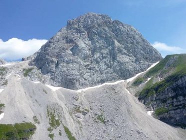 Mangart je čtvrtou nejvyšší horou Slovinska