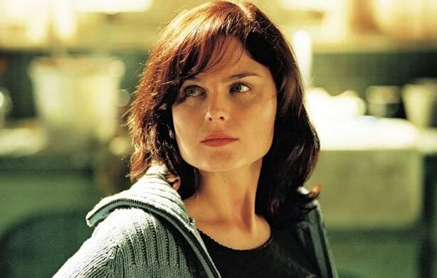 Emily Deschanel