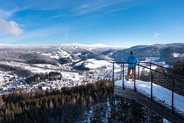 Hlídka na Stráži - Rozhledny a vyhlídky - Krkonoše - Rokytnice nad Jizerou