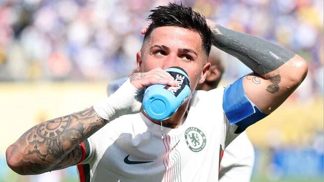 Chelsea star Enzo Fernandez fell to floor with dizziness due to ‘dangerous’ heat at Club World Cup...