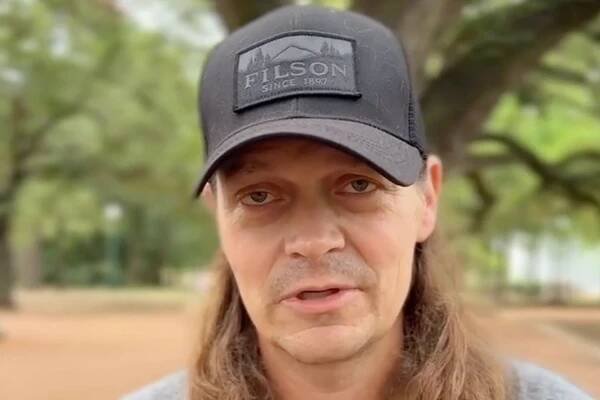 3 Doors Down Singer Brad Arnold Diagnosed with Stage 4 Kidney Cancer, Says It 'Metastasized into My Lung'