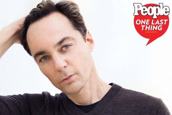 Jim Parsons Says the Smell of Winter Reminds Him of Falling in Love With Husband Todd Spiewak