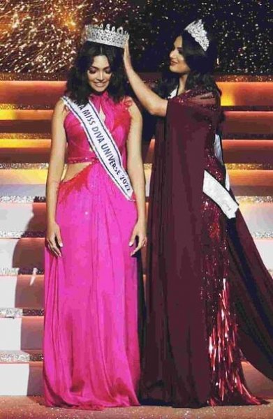 Divita Rai biography in english (miss diva universe 2022)