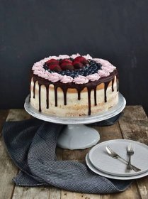 Slavnostní narozeninový dort - piškot + mascarpone krém