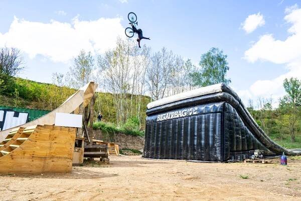 Čtyřka Špika, Semerák, Faistaver a Vítek pod Loose Riders Global Alliance | DoleKOP.COM