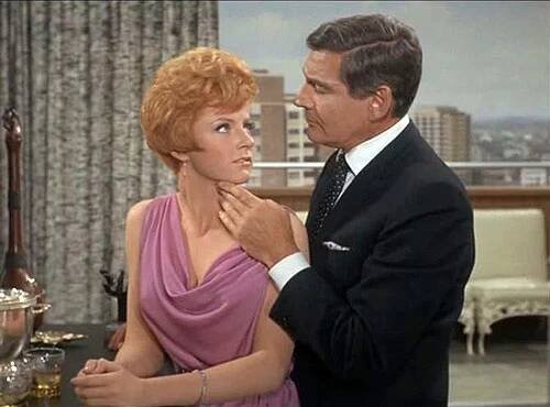 Katherine Justice, Gene Barry - Columbo: Vražda na předpis - Z filmu