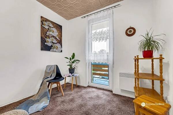 Moderní byt 4+1 s lodžií – Romana Trešlová