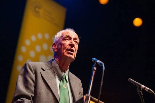 John Davies: Academic and broadcaster whose peerless histories of