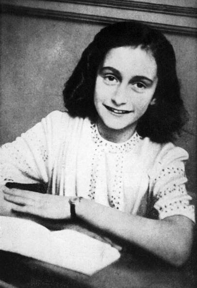 Případ Anny Frankové znovu otevřel bývalý agent FBI. Kdo ji udal gestapu?