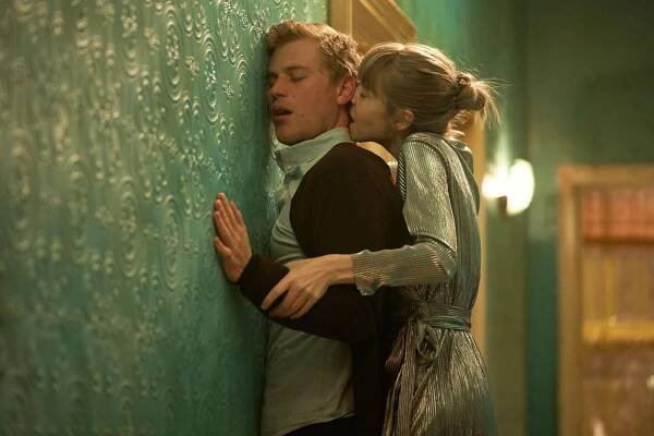 Johnny Flynn, Antonia Campbell-Hughes - Cordelia - Z filmu