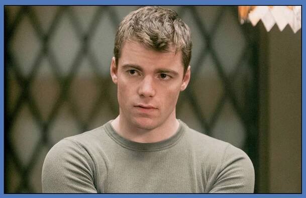 The Night Agent. Gabriel Basso as Peter Sutherland in episode 202 of The Night Agent.