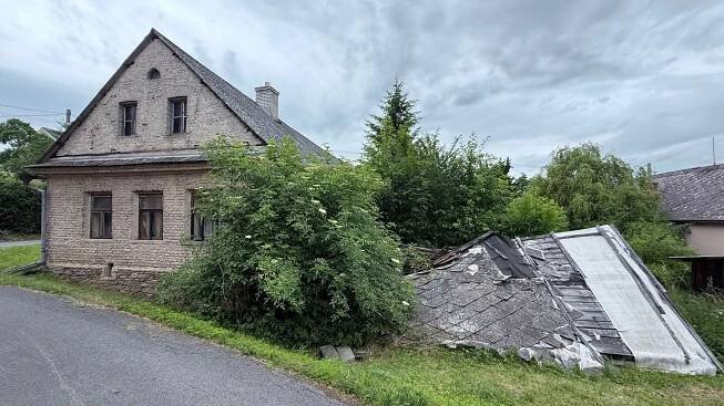 Ideální podíl 1/10 rodinného domu v k. ú. Pobučí, obec Jestřebí, okres Šumperk, opakovaná dražba | Reality.iDNES.cz 
