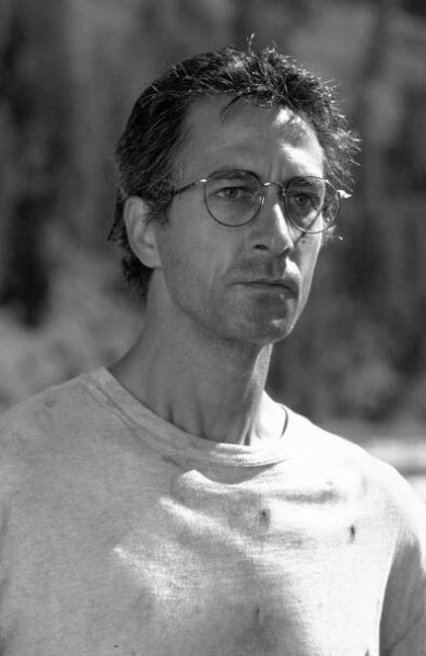 David Strathairn – I Review Stuff