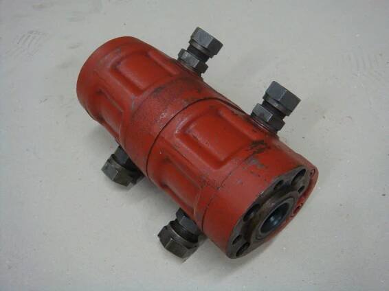 HCP, hydraulická čerpadla, hydraulické čerpadla, hydraulické válce > Produkty > Výprodej > Ventily > Hydraulické čerpadlo