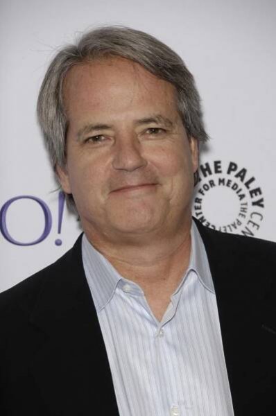 Graham Yost at arrivals for The Paley Center For Media Presents An Evening with FX''S JUSTIFIED, The Paley Center for Media, Los Angeles, CA April 8, 2015. Photo By: Michael Germana/Everett Collection