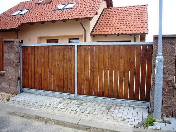KRONUS | DOPISNÍ SCHRÁNKY | VÝROBA Z NEREZU A OCELI | KOVOVÝROBA | PRAHA | MNICHOVICE