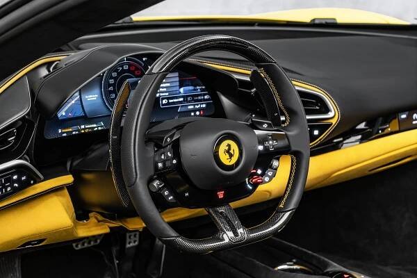 Ferrari 296 GTS Lift, Alcantara, AFS