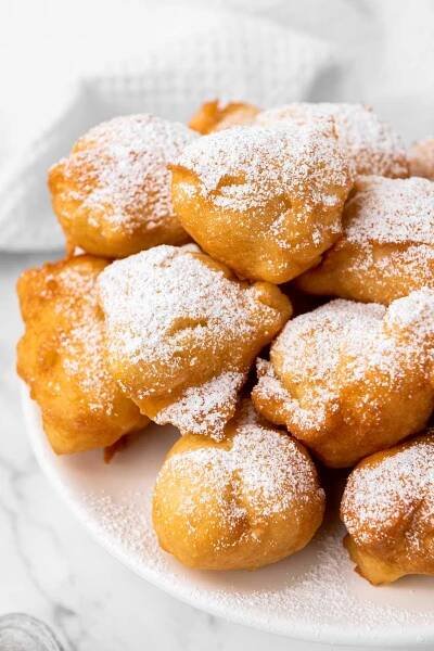 Oliebollen (Dutch Doughnuts)