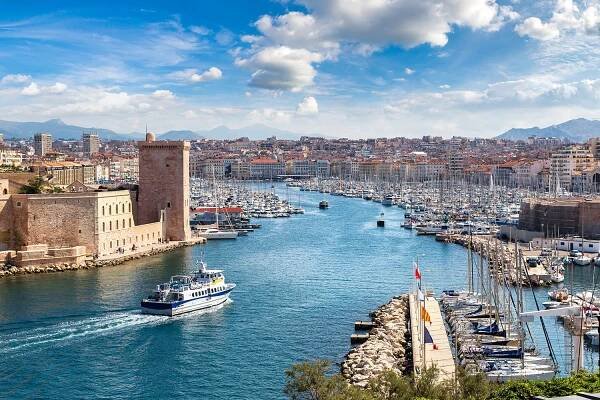 5 Best Day Trips To Travel By Train From Paris