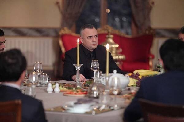 Eşkiya Dünyaya Hükümdar Olmaz - Episode 15 - Z filmu - Oktay Kaynarca