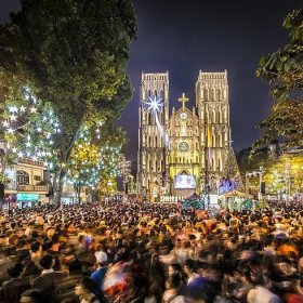 Guide To Ho Chi Minh City Nightlife 2023 | Sipping, Dancing & More - Vietnam Travel Hub