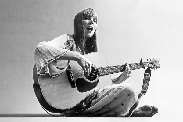 Podivuhodná kouzelnice Joni Mitchell - kulturní magazín Uni