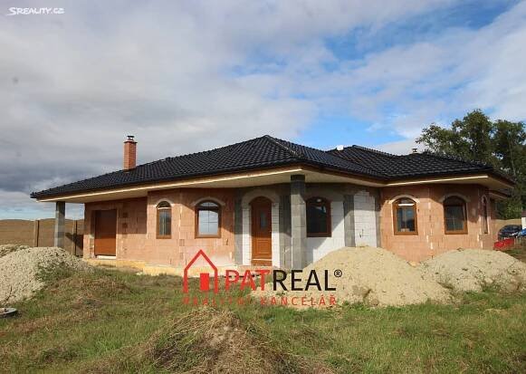 Prodej  rodinného domu 208 m², pozemek 1 186 m², Hostěradice, okres Znojmo