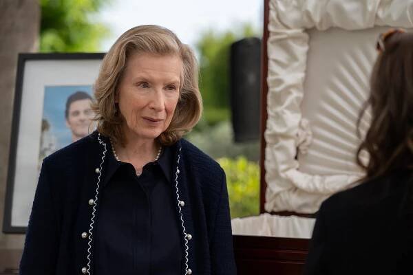Frances Conroy - Smrt nás spojí - A jak dál? - Z filmu
