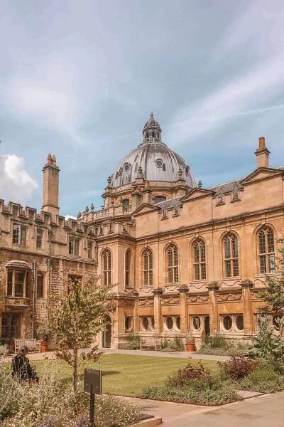 Eight Do's And Don'ts When Choosing An Oxford College