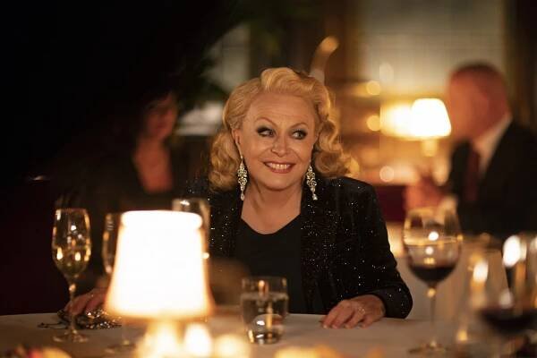 Rozkvět - Blip - Z filmu - Jacki Weaver