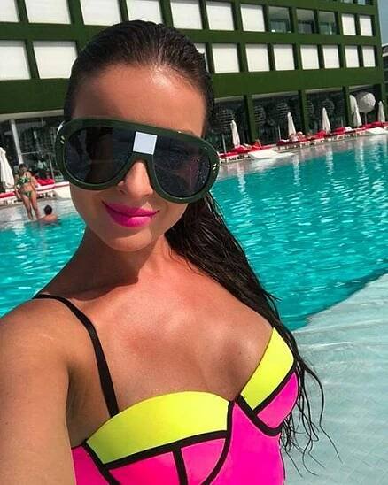 V plavkách jim to sekne stejně nejvíc. Pohled na slovenské micky v sexy bikinách vás aspoň na chvíli zahřeje