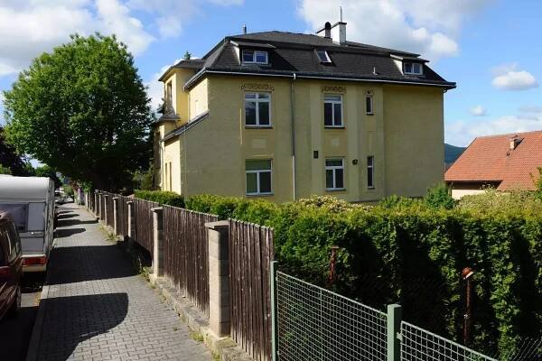 Děčín II/Prodej prostorného bytu 5+1 s balkonem, po rekonstrukci s nádherným panoramatickým výhledem na Děčín - EVROPA realitní kancelář