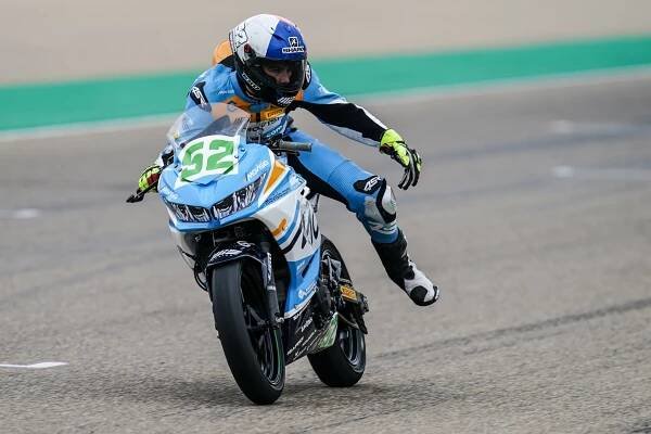 König přestupuje do Orelac Kawasaki. Zařadí se tak mezi světovou motocyklovou elitu – Muži v Česku