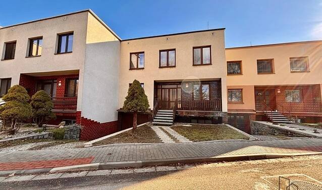 Prodej řadového rodinného domu 6+2 282 m2, pozemek 395m2 obec Rousínov - Rousínovec, okres Vyškov | Reality.iDNES.cz 