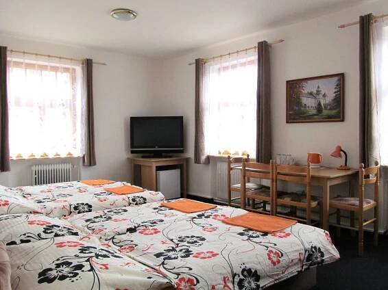 UBYTOVÁNÍ - HOTEL STARÝ MLÝN