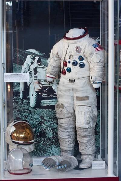 File:James Irwin's EVA suit from Apollo 15.jpg