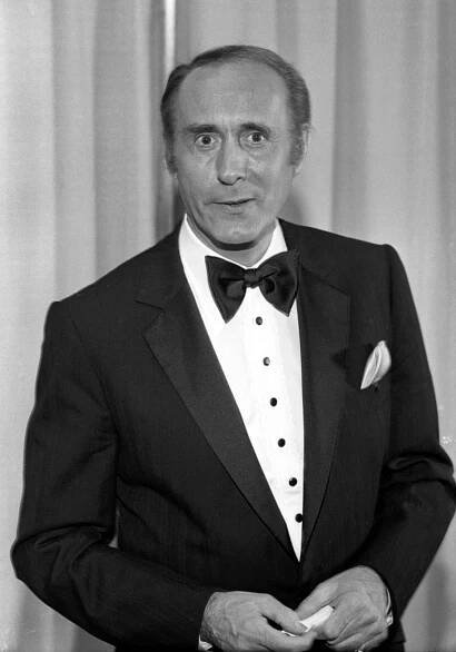 Henry Mancini: *16.4.1924 – †14.6.1994, americký hudební skladatel a dirigent