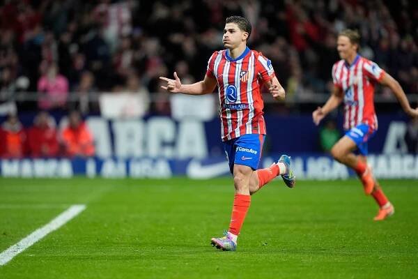 Valladolid potvrdil venkovní mizérii, v Madridu jej z penalt trestal Álvarez
