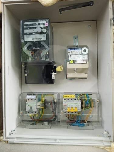 Výměna nevyhovujícího elektroměrového rozvaděče za nový rozvaděč