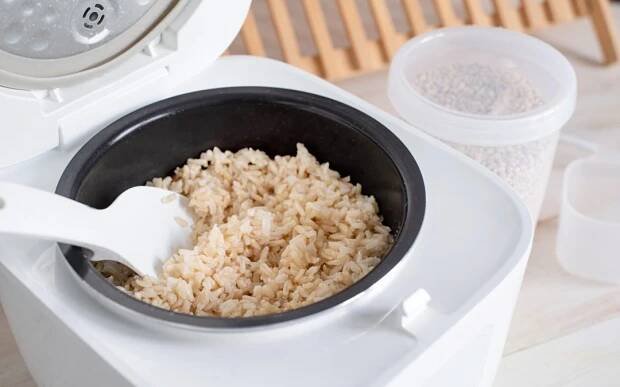The Easiest and Best Rice Cooker Recipe (Fluffy + Flavorful)
