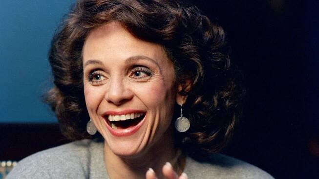 Valerie Harper, Who Won Fame and Emmys as ‘Rhoda,’ Dies at 80
