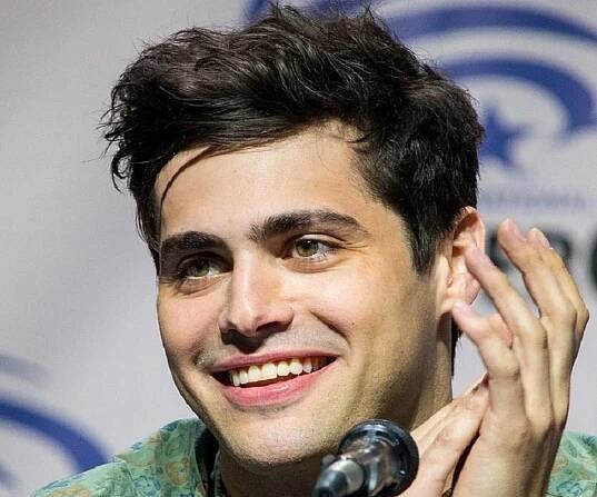 Matthew Daddario Biography - Facts, Childhood, Family Life & Achievements