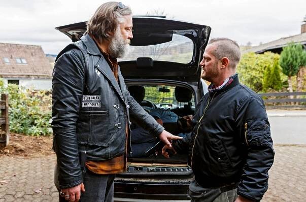 Harter Brocken - Der Waffendeal - Z filmu - Nicki von Tempelhoff, Aljoscha Stadelmann, Aurel Manthei
